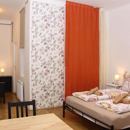 Central Prague Wenceslas Square Apartments Exterior foto