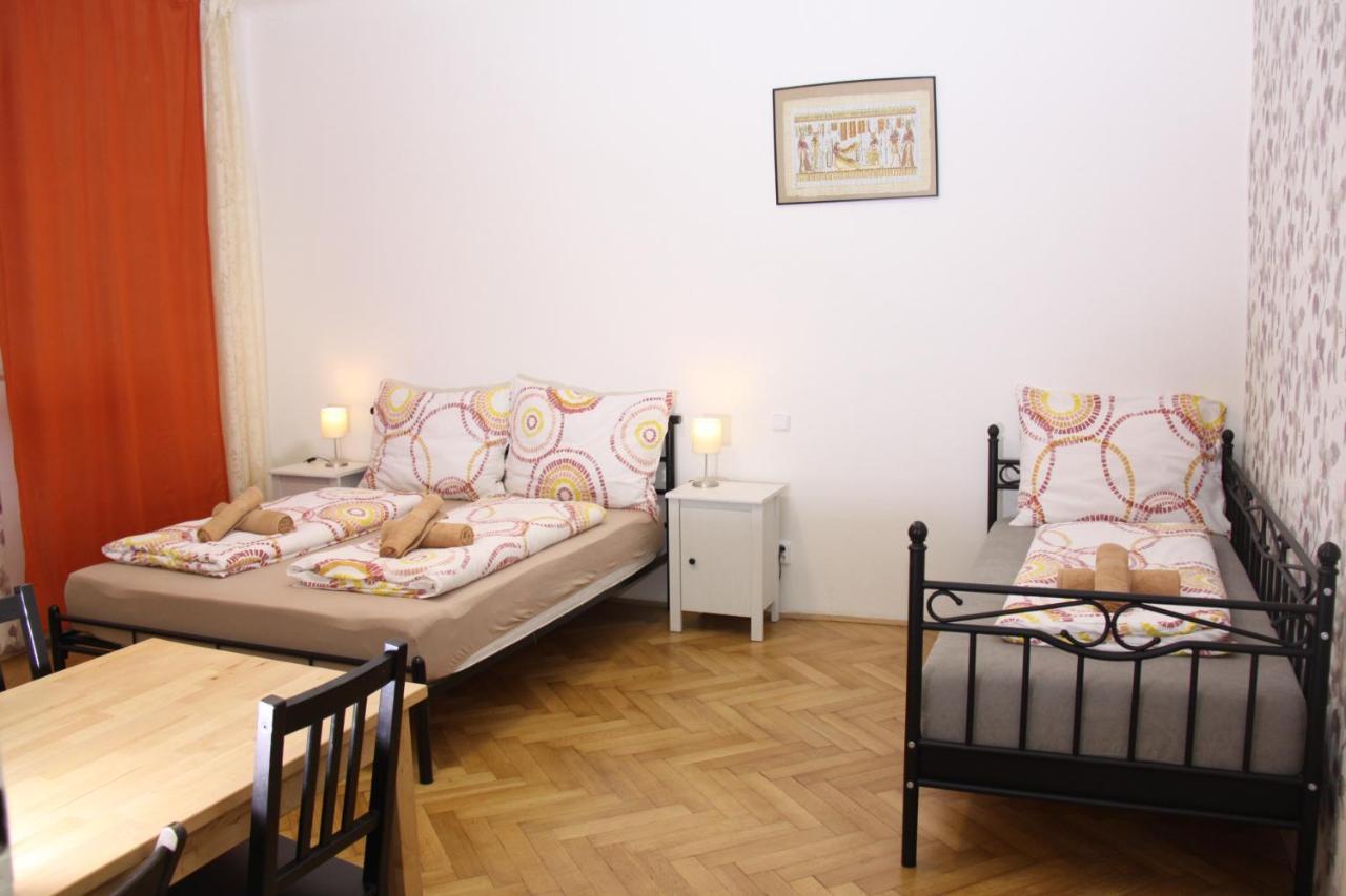 Central Prague Wenceslas Square Apartments Exterior foto