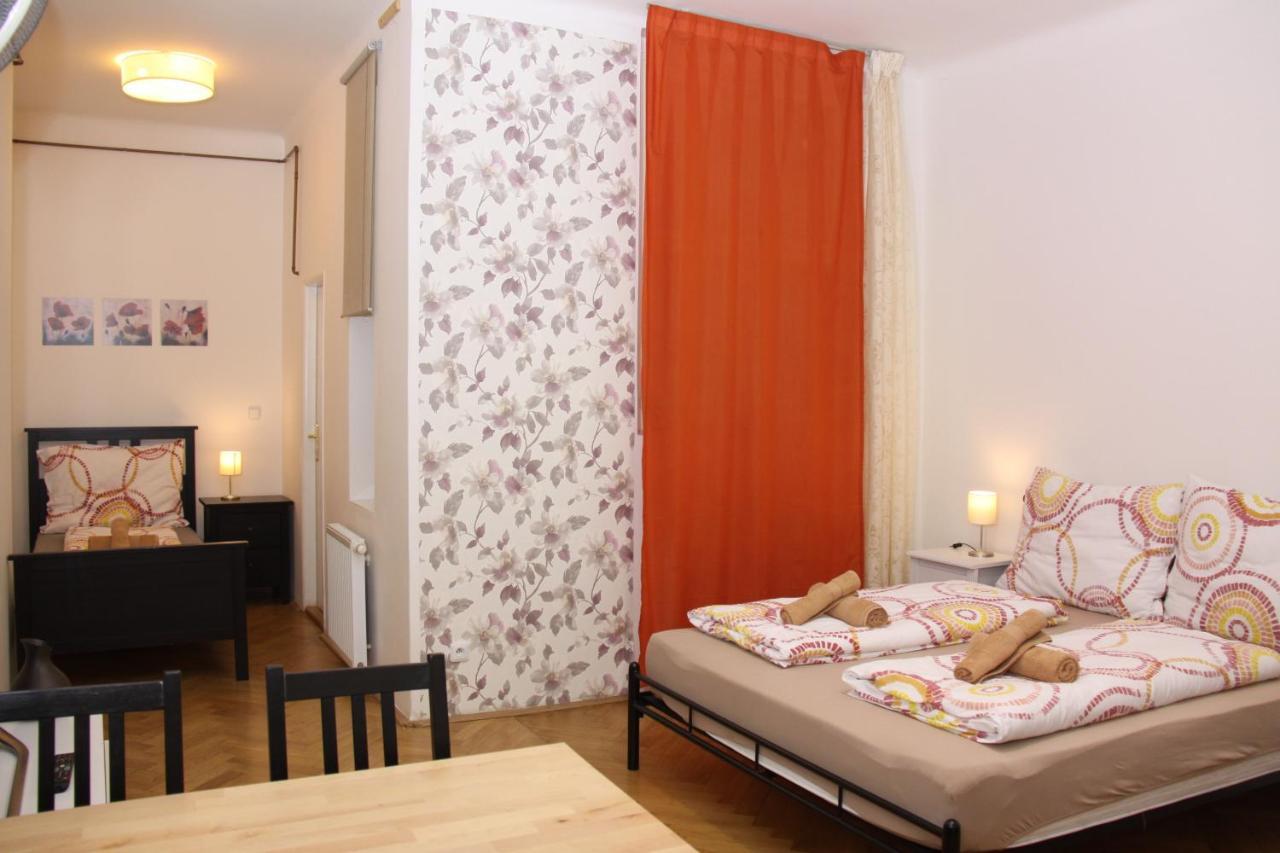 Central Prague Wenceslas Square Apartments Exterior foto