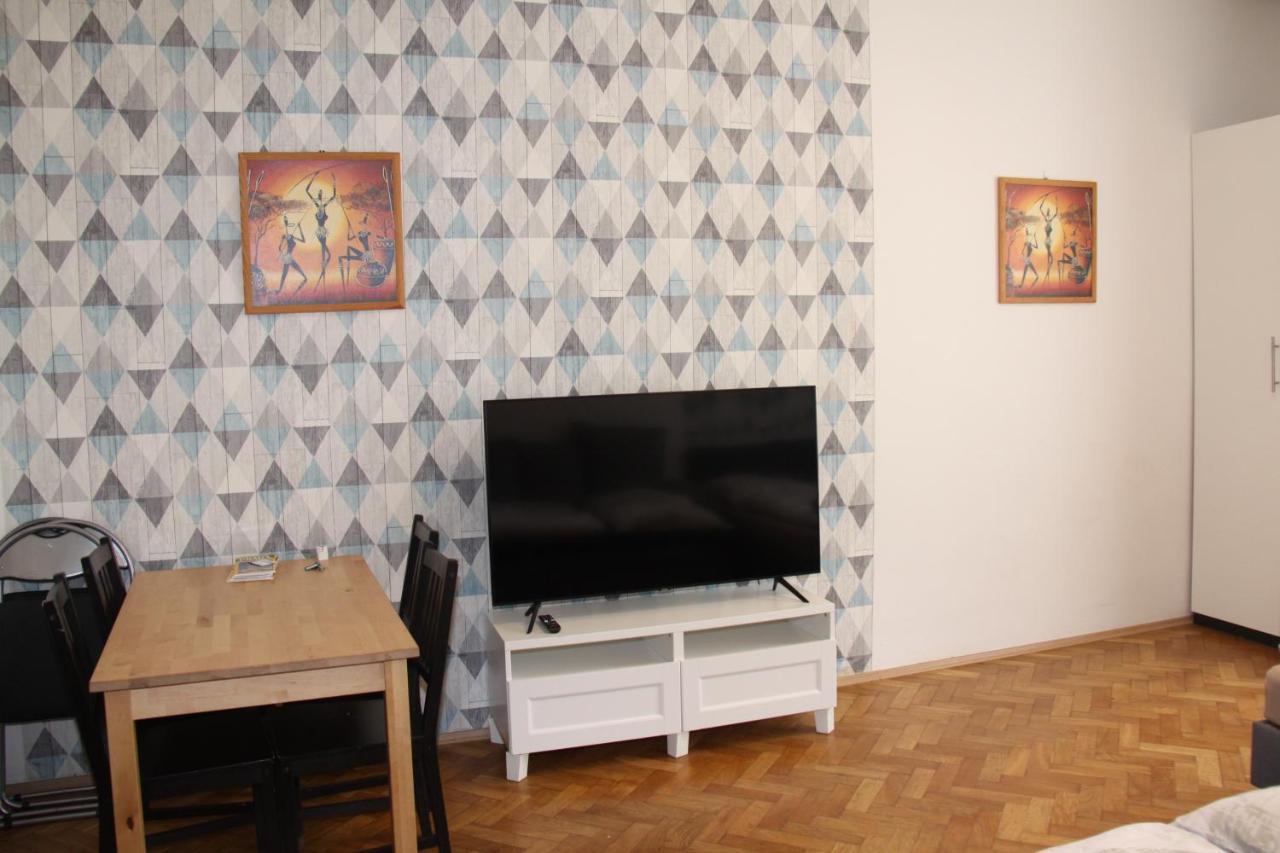 Central Prague Wenceslas Square Apartments Exterior foto